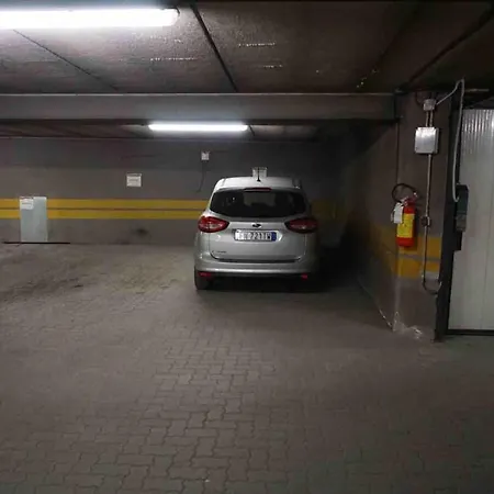 Centre Of Old Town, Fully Renovated, Amazing Views & Car Park Bormio