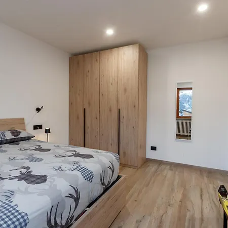 Apartment Centre Of Old Town, Fully Renovated, Amazing Views & Car Park Bormio