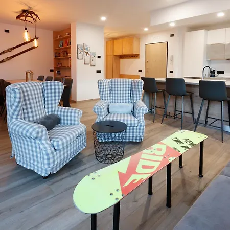 Centre Of Old Town, Fully Renovated, Amazing Views & Car Park Bormio