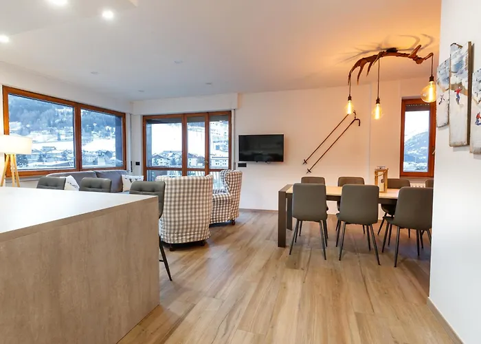 Centre Of Old Town, Fully Renovated, Amazing Views & Car Park * Bormio