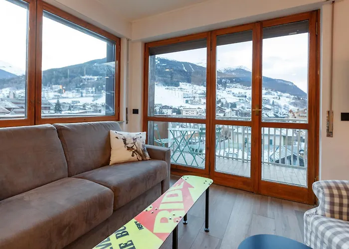 Centre Of Old Town, Fully Renovated, Amazing Views & Car Park Bormio