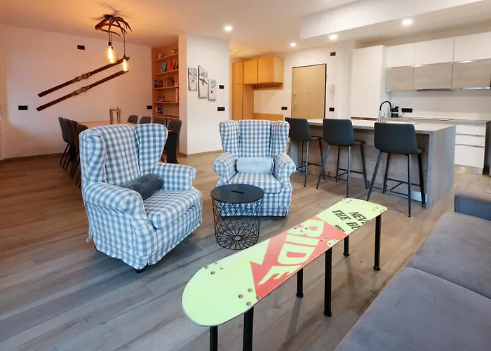 Centre Of Old Town, Fully Renovated, Amazing Views & Car Park Bormio